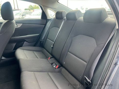 Used 2019 Kia Forte LXS image 17