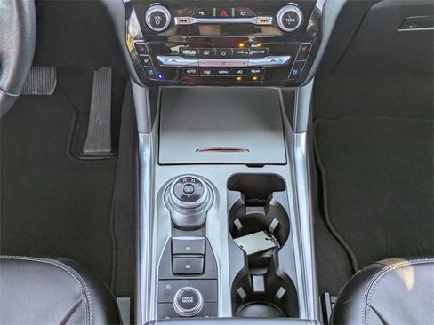 Used 2023 Ford Explorer Limited image 21