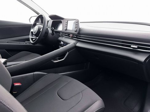 New 2026 Hyundai Elantra Hybrid FWD image 15