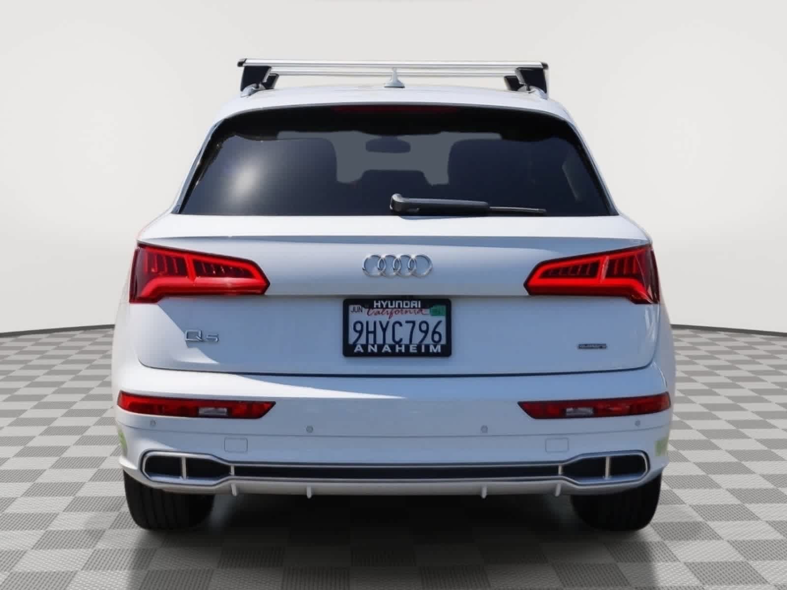 Used 2020 Audi Q5 e Premium w/ Convenience Package AWD/4WD image 8