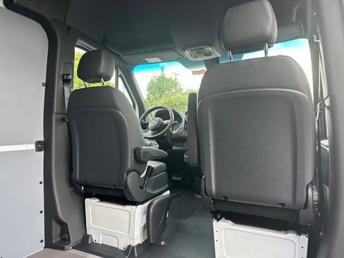 New 2026 Mercedes-Benz Sprinter 2500 image 34