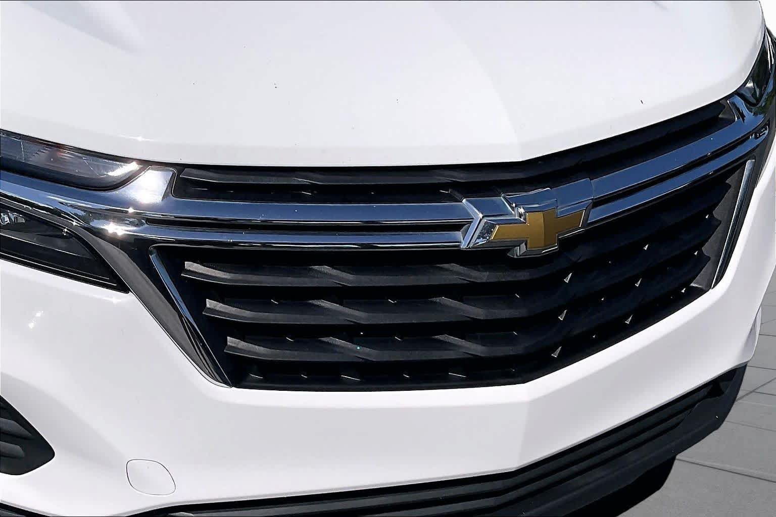 Used 2022 Chevrolet Equinox LS w/ LS Convenience Package FWD image 29