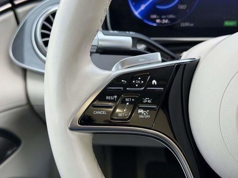 Used 2022 Mercedes-Benz EQS 450+ Sedan image 9