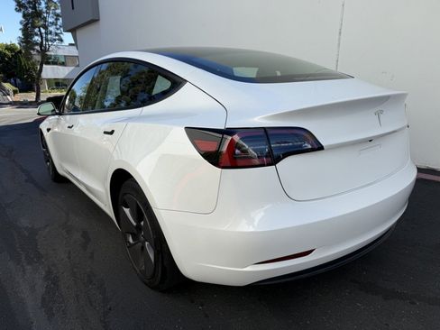 Used 2023 Tesla Model 3 Standard Range RWD image 4