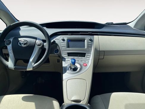 Used 2013 Toyota Prius Three w/ Solar Roof Pkg FWD image 10