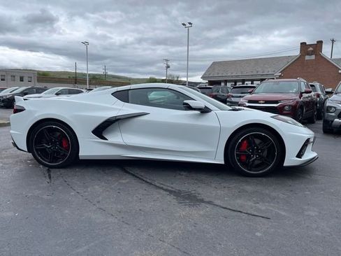 Used 2023 Chevrolet Corvette Stingray Preferred Cpe w/ Z51 Performance Package RWD image 2
