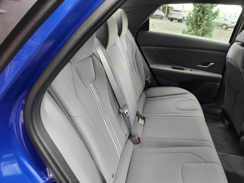 Certified 2023 Hyundai Elantra SEL w/ Convenience Package image 15