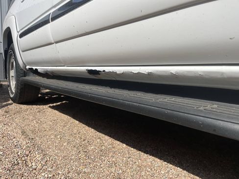 Used 2005 GMC Yukon XL SLT w/ SLT Preferred Equipment Group AWD/4WD image 7