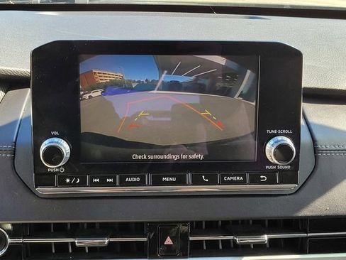 Used 2023 Mitsubishi Outlander ES image 28