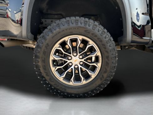 Used 2022 Chevrolet Colorado ZR2 AWD/4WD image 27