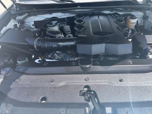 Used 2017 Toyota 4Runner Limited RWD image 11