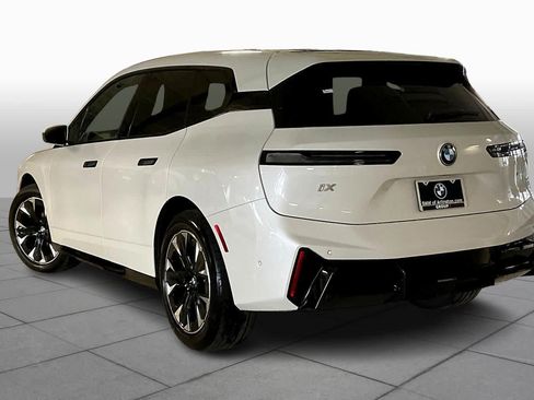 Used 2026 BMW iX xDrive60 w/ M Sport Package AWD/4WD image 12