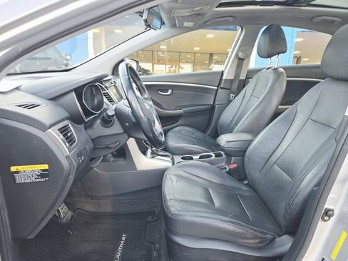 Used 2013 Hyundai Elantra GT w/ Style Pkg FWD image 9