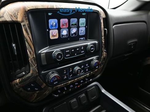 Used 2017 Chevrolet Silverado 1500 LTZ Z71 w/ Realtree Edition AWD/4WD image 11