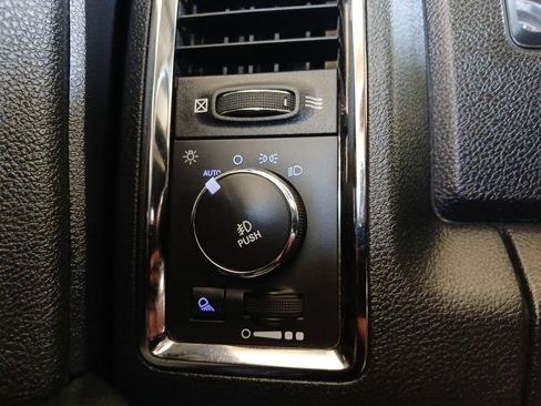 Used 2014 RAM 1500 Sport w/ Convenience Group AWD/4WD image 16