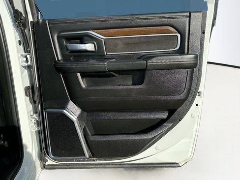 Used 2024 RAM 2500 Laramie image 31