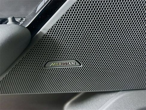 Used 2026 Land Rover Range Rover Velar S image 21