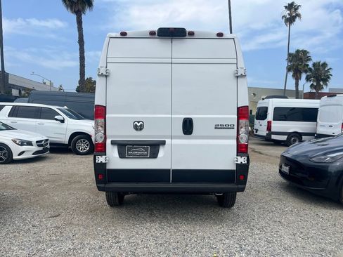 Used 2024 RAM ProMaster 2500 w/ Safety Group image 8