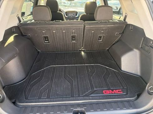 Used 2024 GMC Terrain SLE w/ Driver Convenience Package AWD/4WD image 22