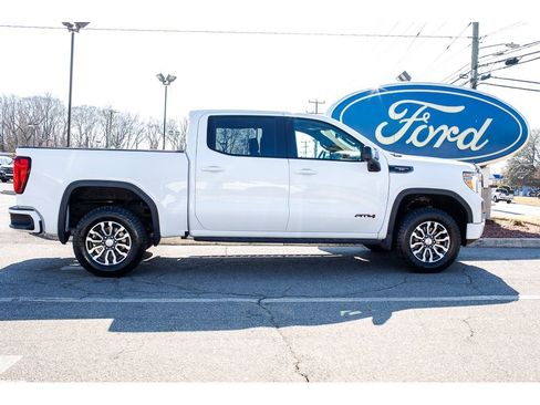 Used 2021 GMC Sierra 1500 AT4 w/ AT4 Premium Package image 1