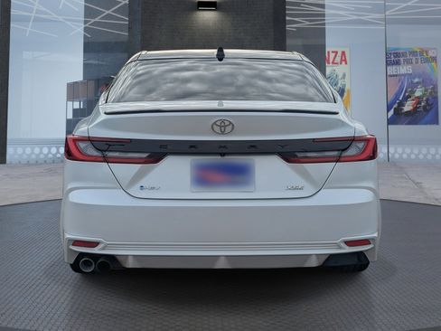 Used 2025 Toyota Camry XSE image 5