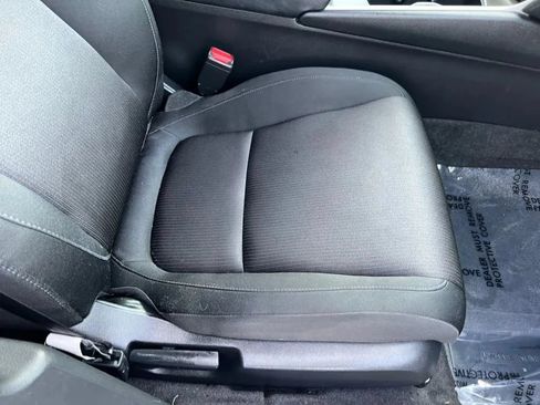 Used 2018 Honda Accord LX image 15