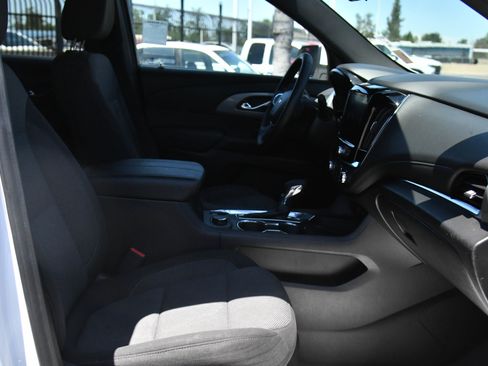 Used 2023 Chevrolet Traverse LT FWD image 51