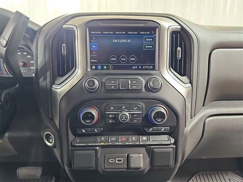 Certified 2022 Chevrolet Silverado 1500 LT image 27