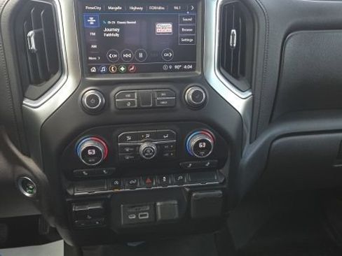 Used 2021 Chevrolet Silverado 1500 LT w/ Convenience Package II AWD/4WD image 21