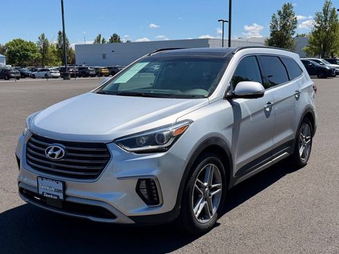 Used 2017 Hyundai Santa Fe Limited AWD/4WD image 4