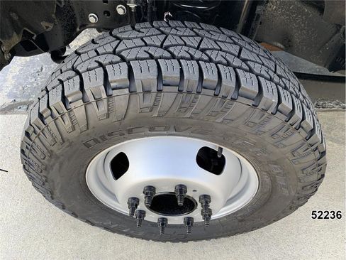 Used 2022 Ford F350 XL w/ Power Equipment Group AWD/4WD image 16