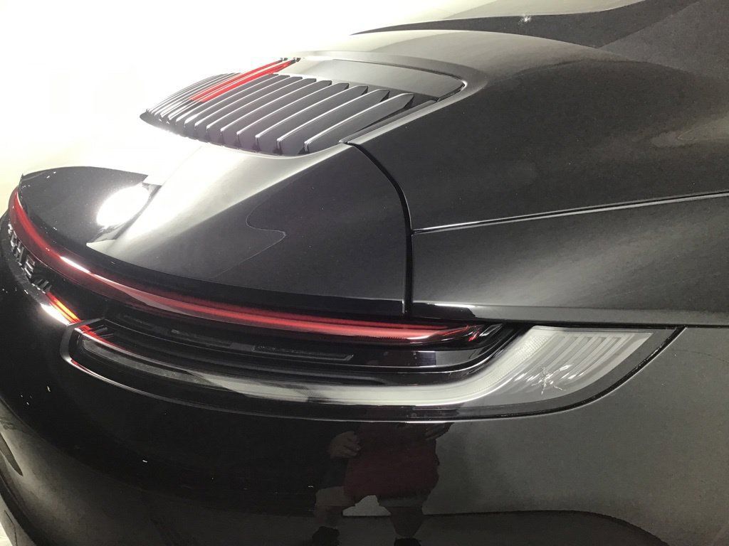 Certified 2020 Porsche 911 Carrera 4S AWD/4WD image 26