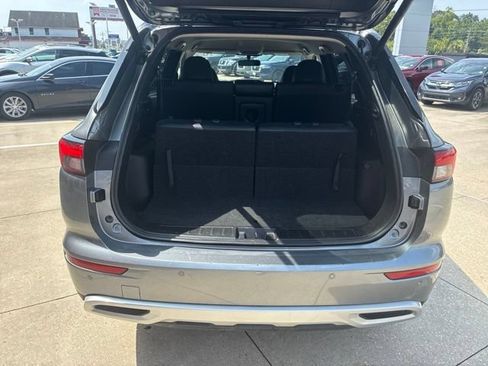 Used 2024 Mitsubishi Outlander SE FWD image 8