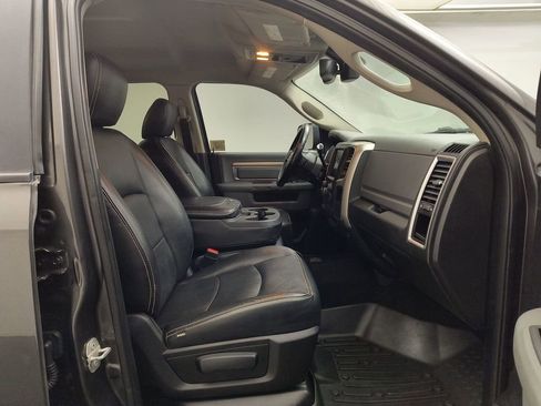 Used 2018 RAM 3500 SLT w/ Luxury Group image 25