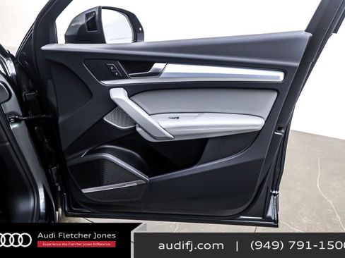 Used 2024 Audi Q5 2.0T Prestige w/ Prestige Package image 25