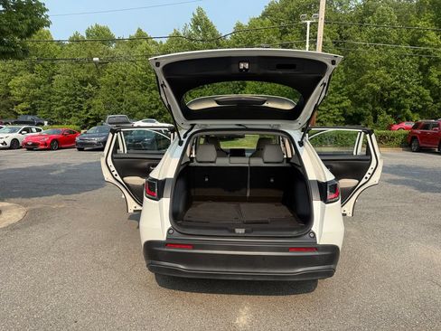 Certified 2024 Honda HR-V LX image 27