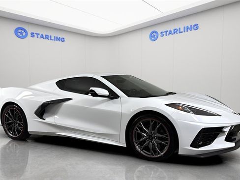 Used 2025 Chevrolet Corvette image 12