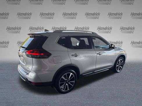 Used 2018 Nissan Rogue SL w/ Premium Package AWD/4WD image 9