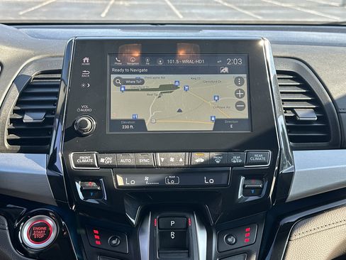 Used 2021 Honda Odyssey Touring image 24