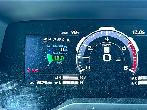 Used 2025 Toyota Tundra Limited w/ TRD Off-Road Package AWD/4WD image 10