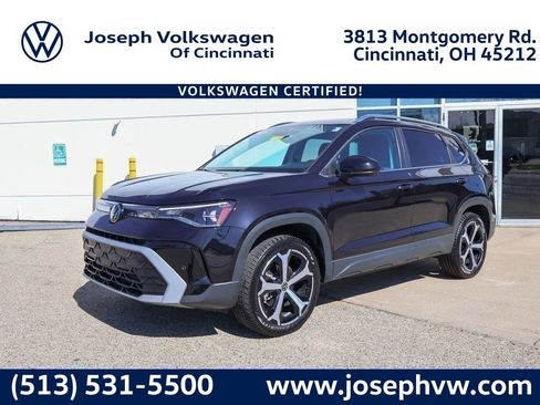 Certified 2025 Volkswagen Taos SEL AWD/4WD image 1