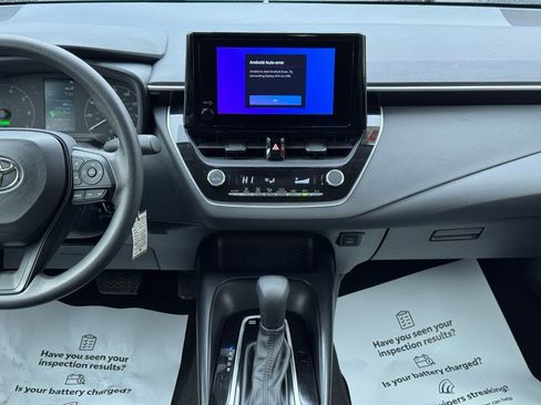 Certified 2024 Toyota Corolla LE image 22