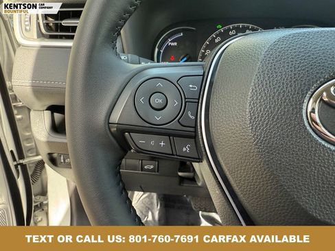Used 2025 Toyota RAV4 XLE Premium AWD/4WD image 19