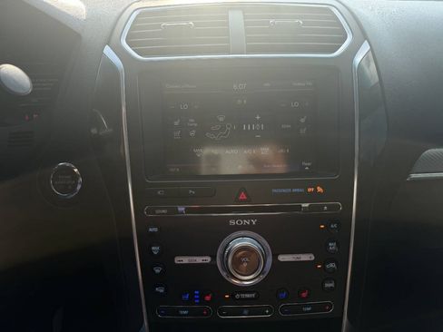 Used 2016 Ford Explorer Sport w/ Equipment Group 401A AWD/4WD image 24
