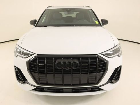 Certified 2025 Audi Q3 2.0T Premium Plus w/ Premium Plus Package AWD/4WD image 8