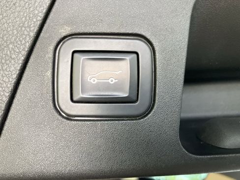 Used 2018 Buick Envision Premium image 30