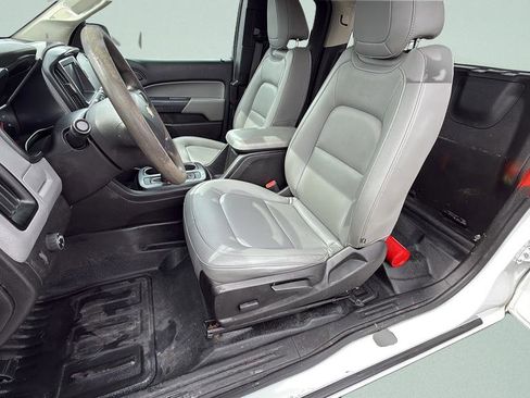 Used 2017 Chevrolet Colorado W/T image 32