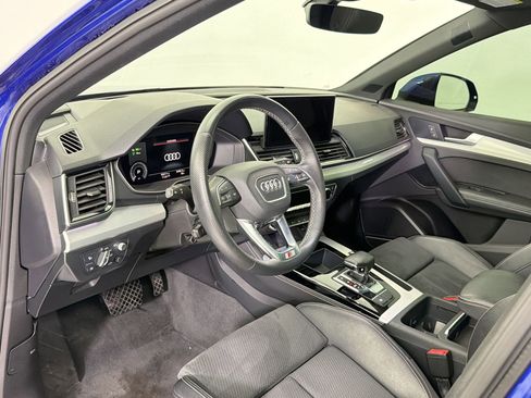 Used 2022 Audi Q5 e Prestige w/ Prestige Package AWD/4WD image 4