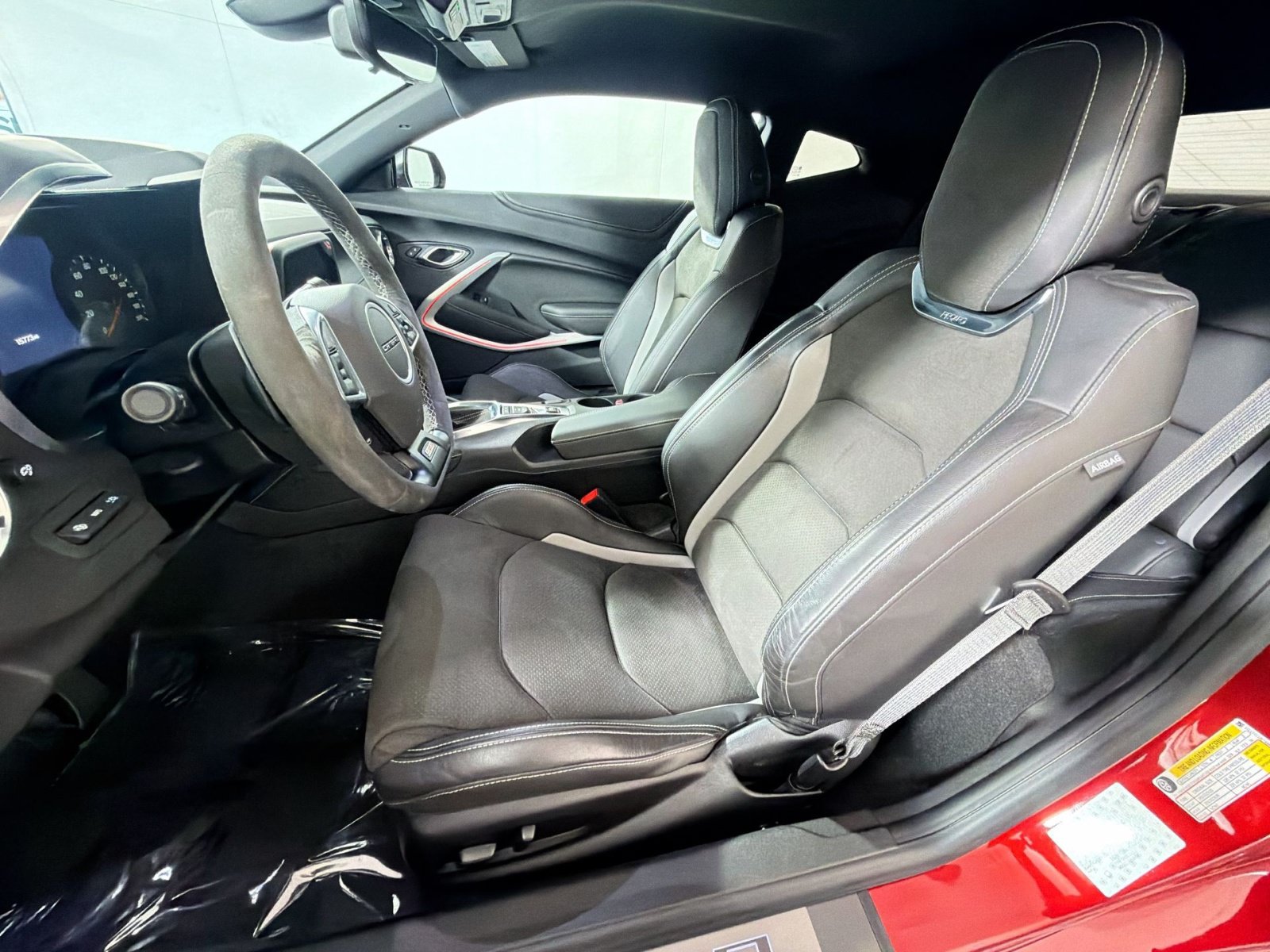 Used 2021 Chevrolet Camaro SS RWD image 13