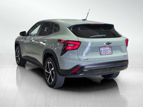 Used 2024 Chevrolet Trax RS FWD image 5